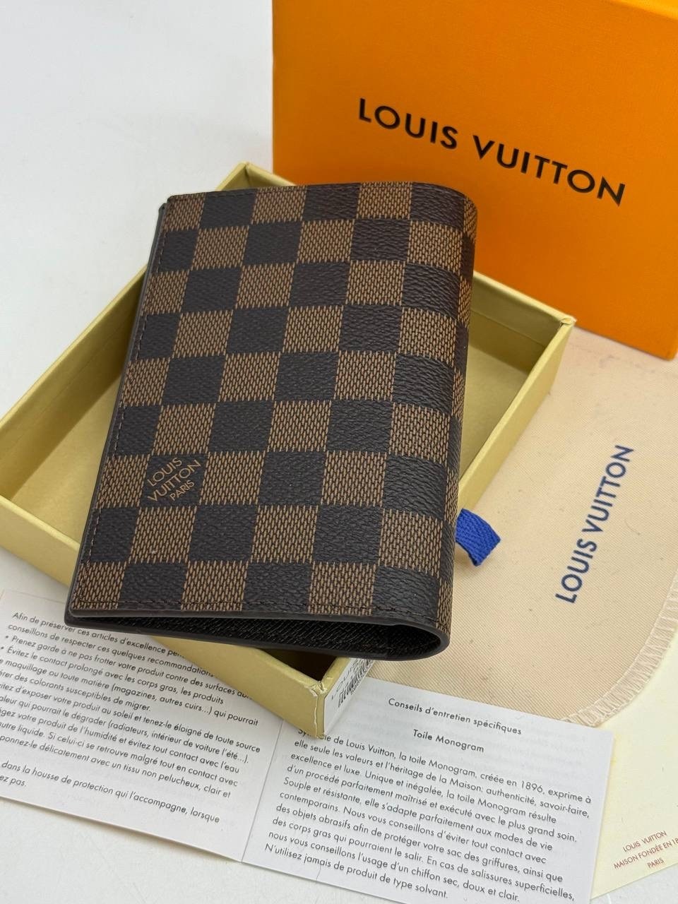 louis vuitton обложка на паспорт,женская обложка на паспорт louis vuitton,обложка на паспорт louis vuitton bms-138478,коричневая женская обложка на паспорт от louis vuitton,обложка на паспорт louis vu