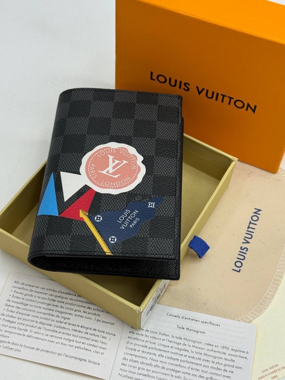 louis vuitton обложка на паспорт,женская обложка на паспорт louis vuitton,обложка на паспорт louis vuitton bms-138478,коричневая женская обложка на паспорт от louis vuitton,обложка на паспорт louis vu