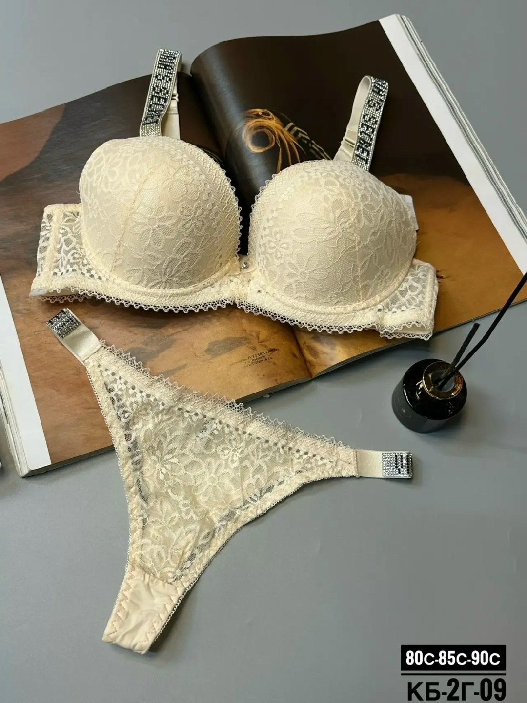 комплект нижнего белье красный,комплект нижнего белья,женский комплект нижнего белья с,виктория сикрет комплект кружевной,красный кружевной комплект виктория сикрет