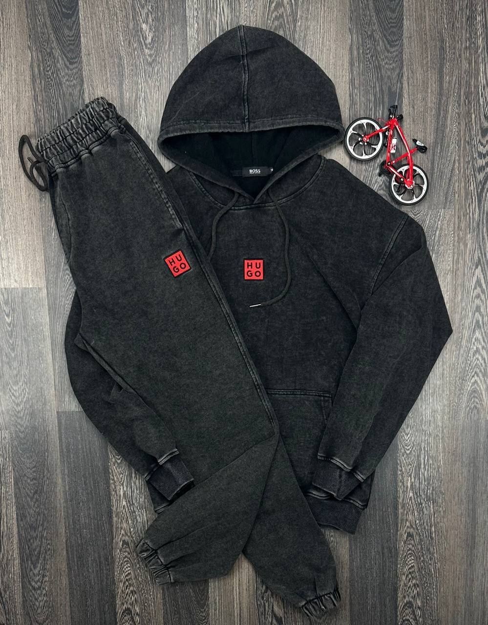 спортивный костюм hugo boss,мужской спортивный костюм,спортивный костюм hugo,костюм на флисе мужской,спортивные костюмы на флисе