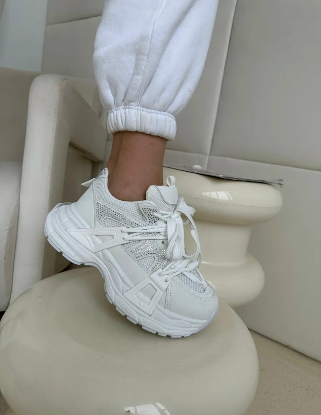 массивные кроссовки,женские массивные кроссовки,кроссовки женские,кроссовки для женщин,повседневные кроссовки