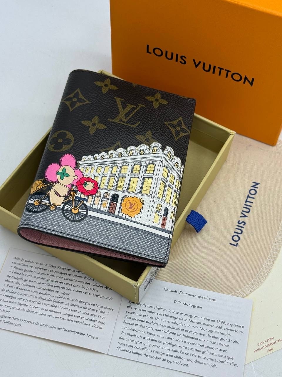 обложка на паспорт louis vuitton,обложка для паспорта louis vuitton 14 х 10см,обложка для документов louis vuitton,обложка для паспорта от louis vuitton с оригинальным принтом,кожаная обложка для пасп
