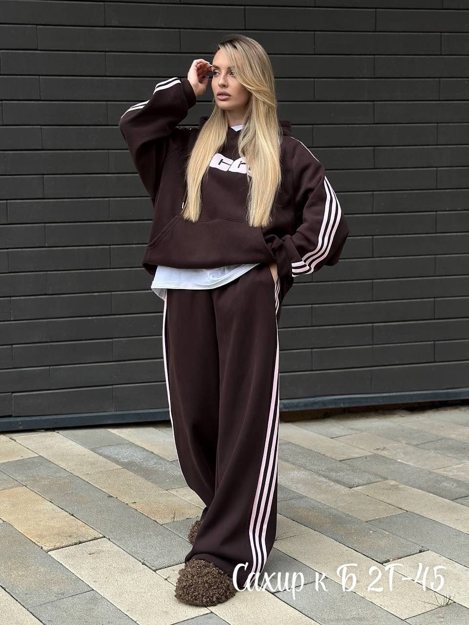 костюм adidas на велюре от бренда w,костюм спортивный женский,спортивный костюм,женский костюм,женский спортивный костюм adidas