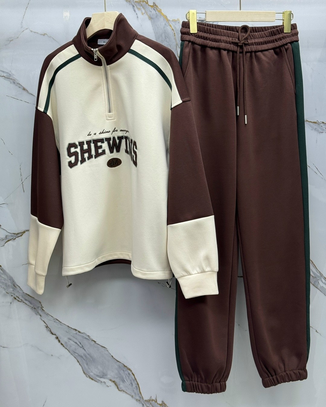 lacoste костюм женский,костюм спортивный,одежда модная,костюмы лакоста унисекс,одежда стили