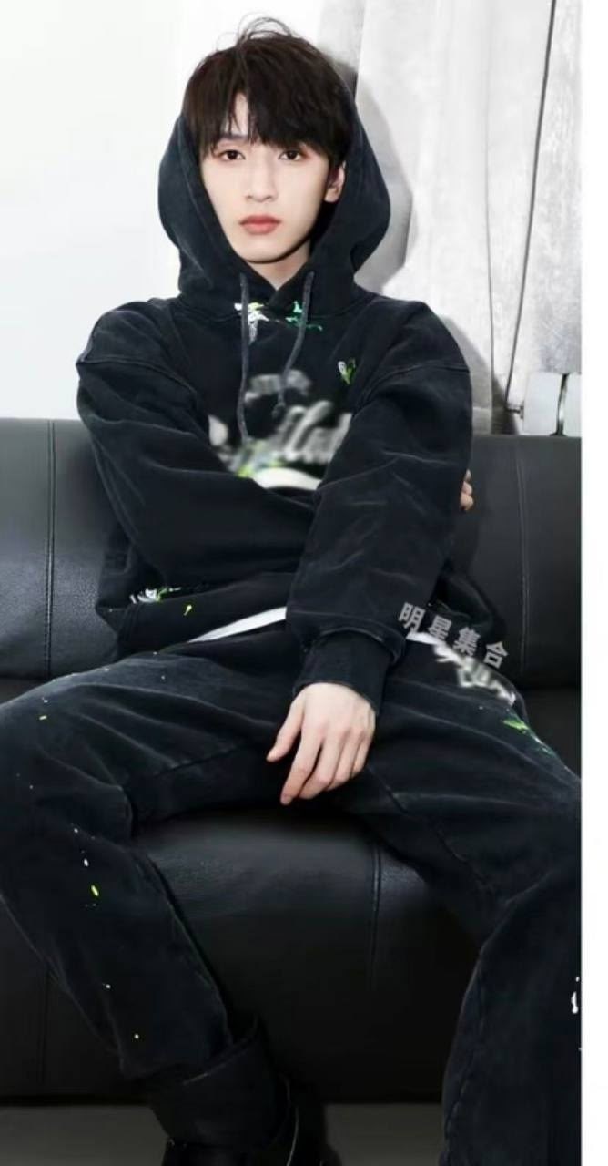 толстовка в стиле,толстовка,корейские актеры,мужская толстовка,wang yibo