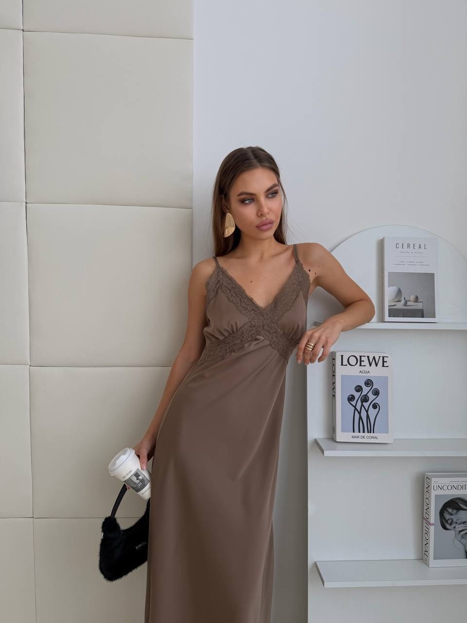 шелковое платье комбинация,платье комбинация,платье комбинация макси атласное,платье комбинация макси атласное lona,платье комбинация коричневое шёлк