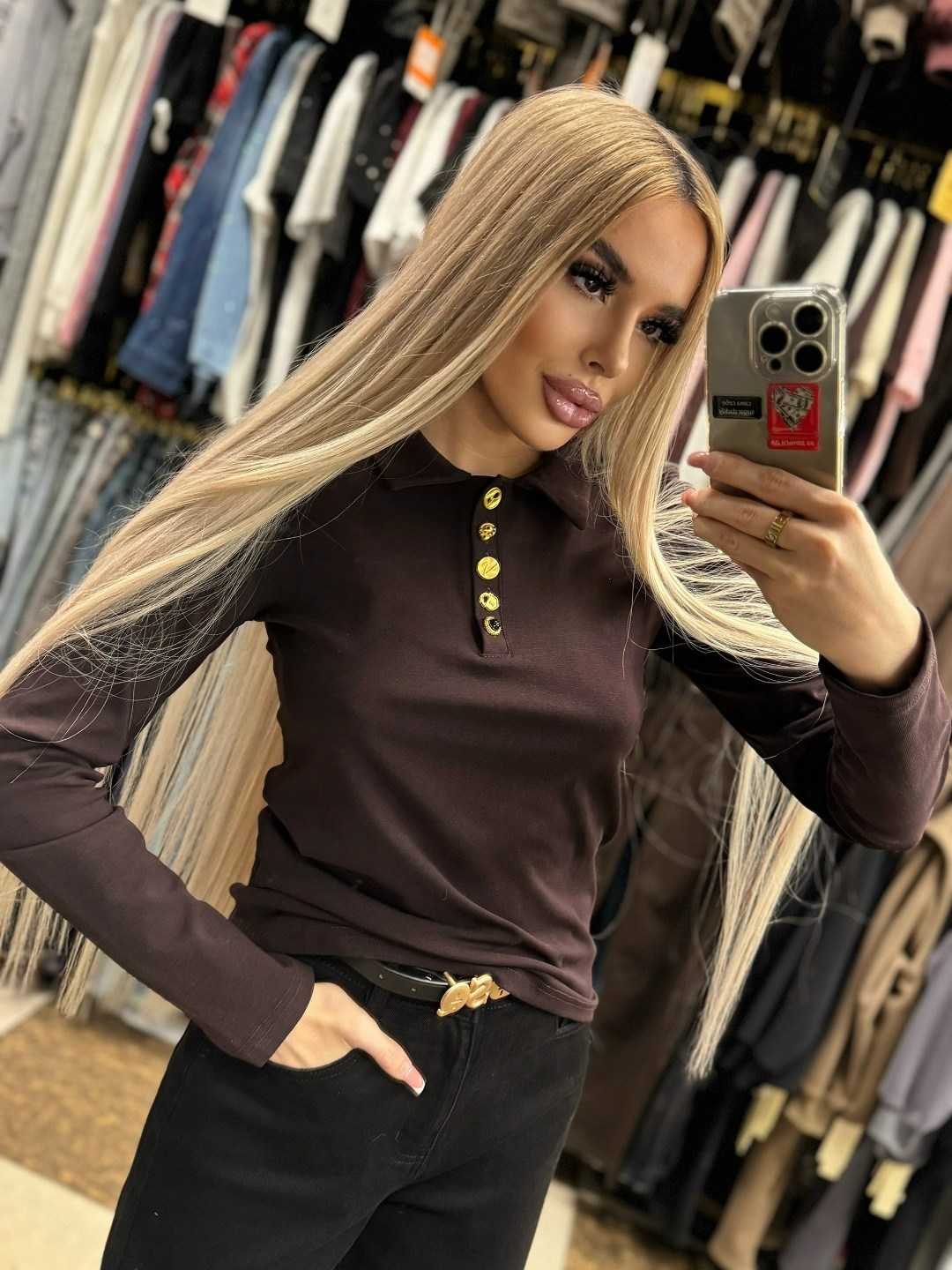 джемпер-поло из трикотажной ткани коричневого цвета,джемпер,коричневый джемпер,джемпер поло коричневый,коричневая женская рубашка поло