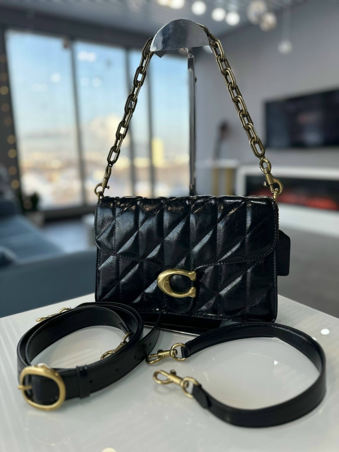 coach стеганая сумка на плечо tabby черный,женская сумка coach,сумка модная,сумка coach,стеганая сумка через плечо 26 с цепочкой coach черный