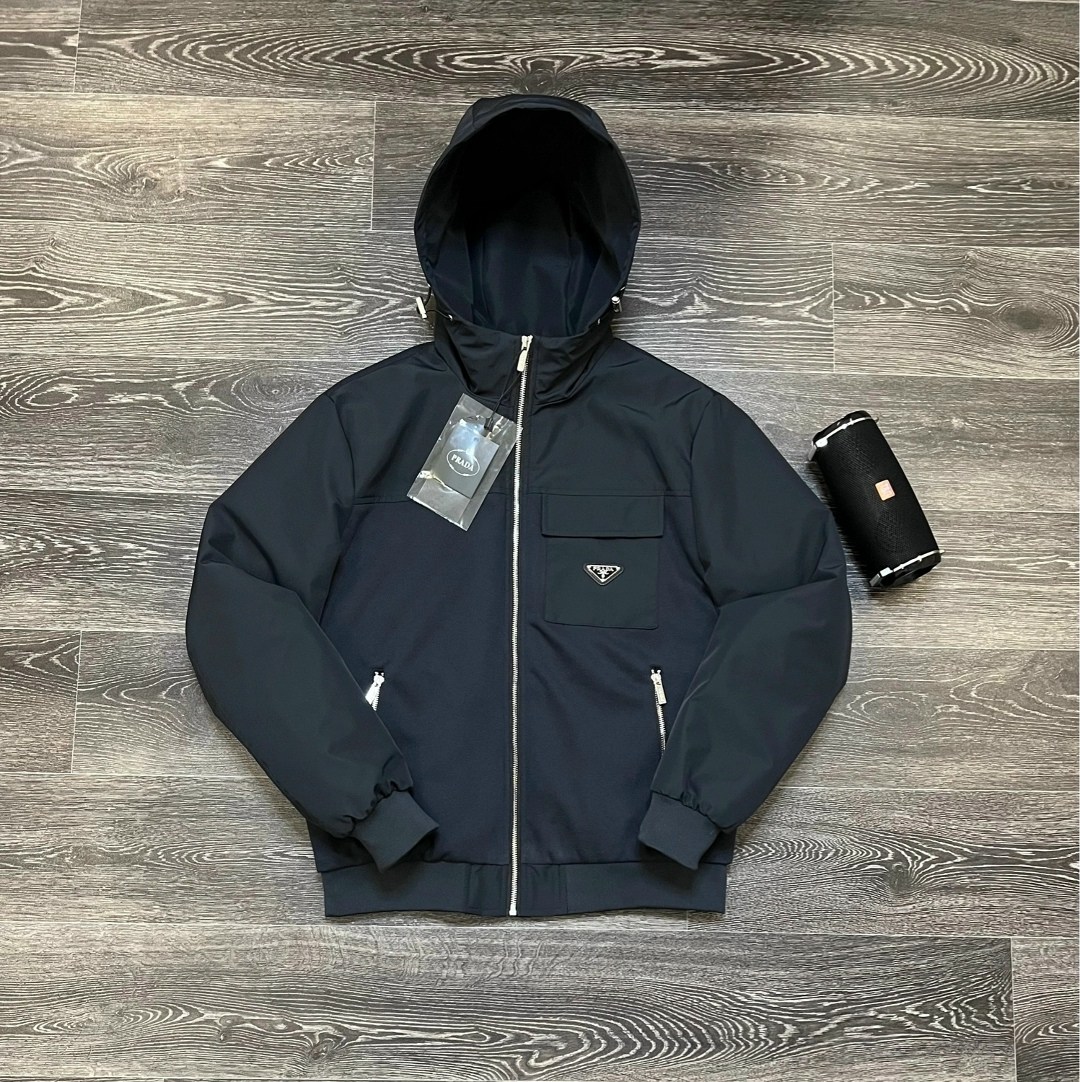 куртка prada,ветровка prada,мужская куртка двухсторонняя prada,мужская куртка prada,ветровка для мужчин