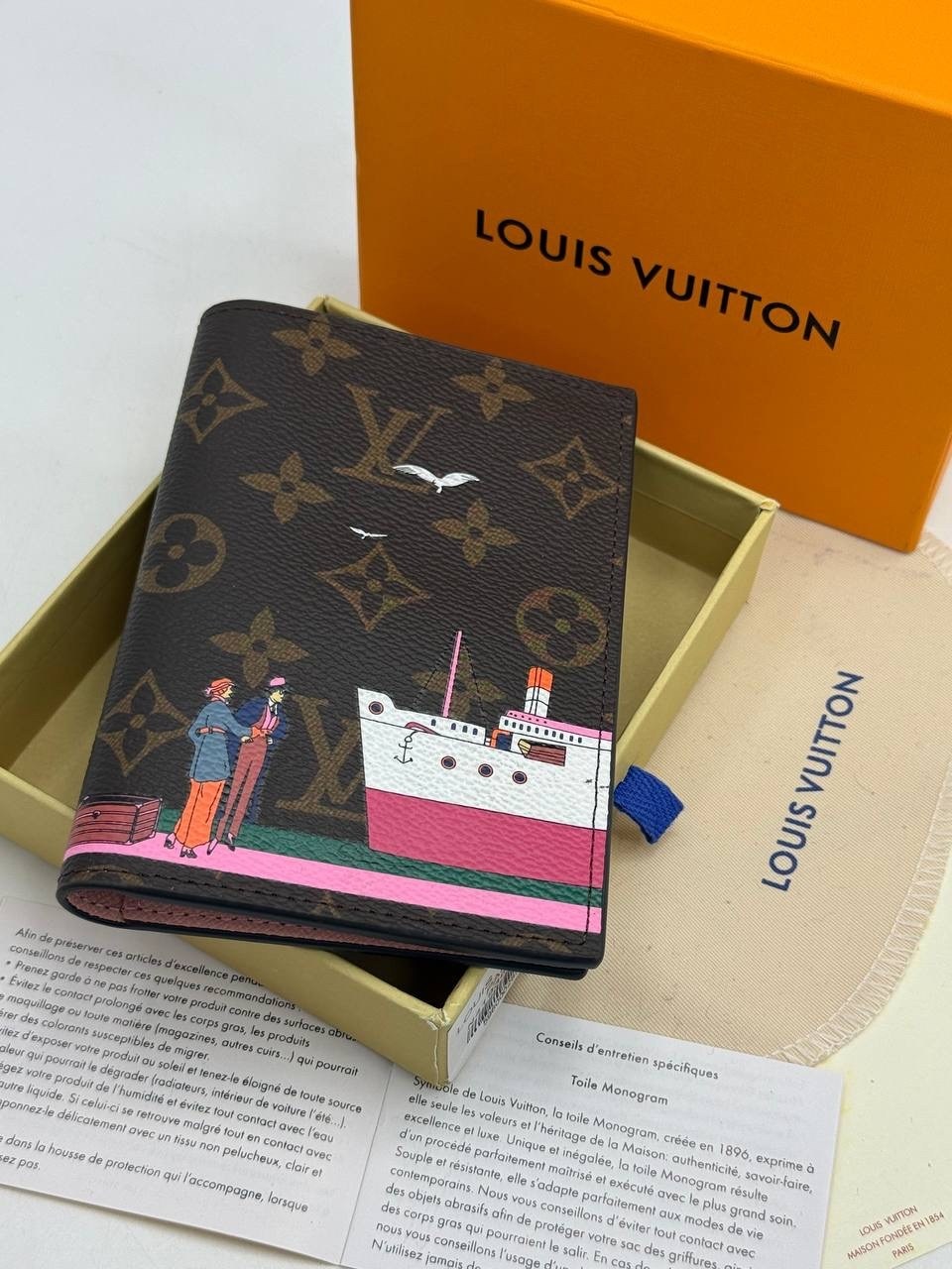 обложка на паспорт louis vuitton,обложка для паспорта louis vuitton 14 х 10см,обложка для документов louis vuitton,обложка для паспорта от louis vuitton с оригинальным принтом,кожаная обложка для пасп