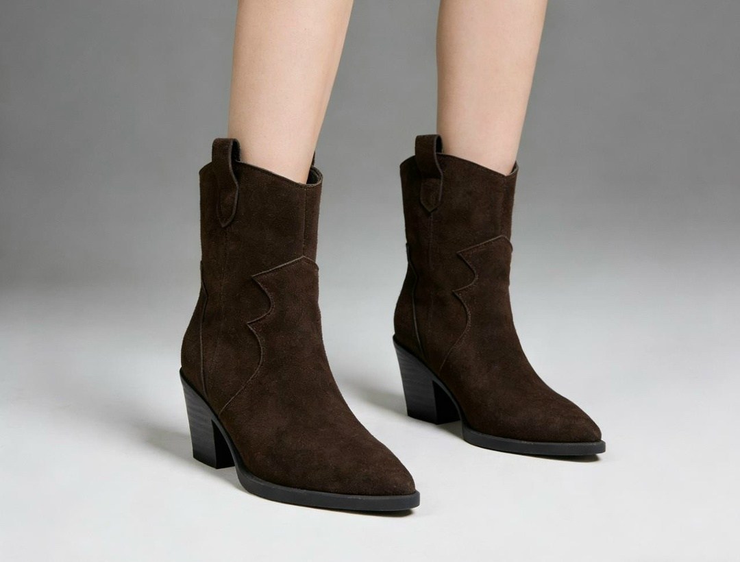 замшевые казаки,женская ,ботинки женские демисезонные казаки замшевые reversal,казаки замшевые эконика,замшевые ботильоны