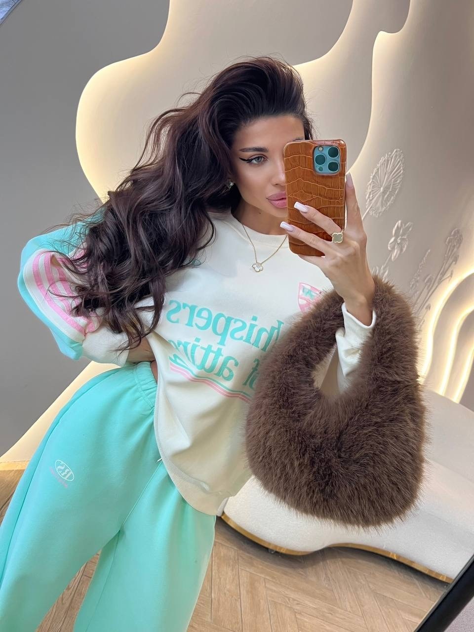 свитшот женский,спортивный костюм женский,спортивный костюм,cвитшот оверсайз,спортивный костюм оверсайз