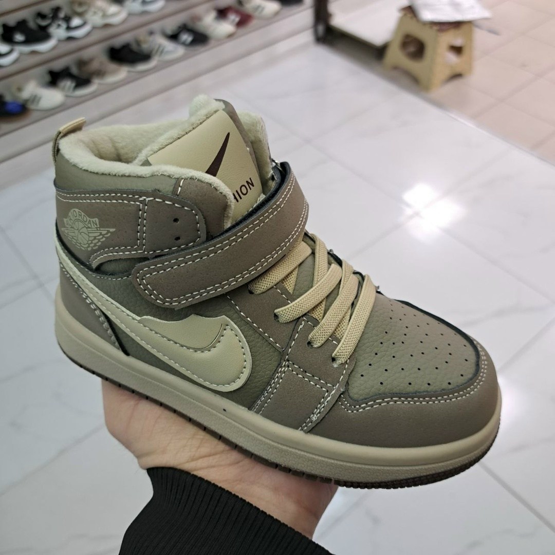 детская ,ботинки детские,,кроссовки детские высокие,высокие кроссовки