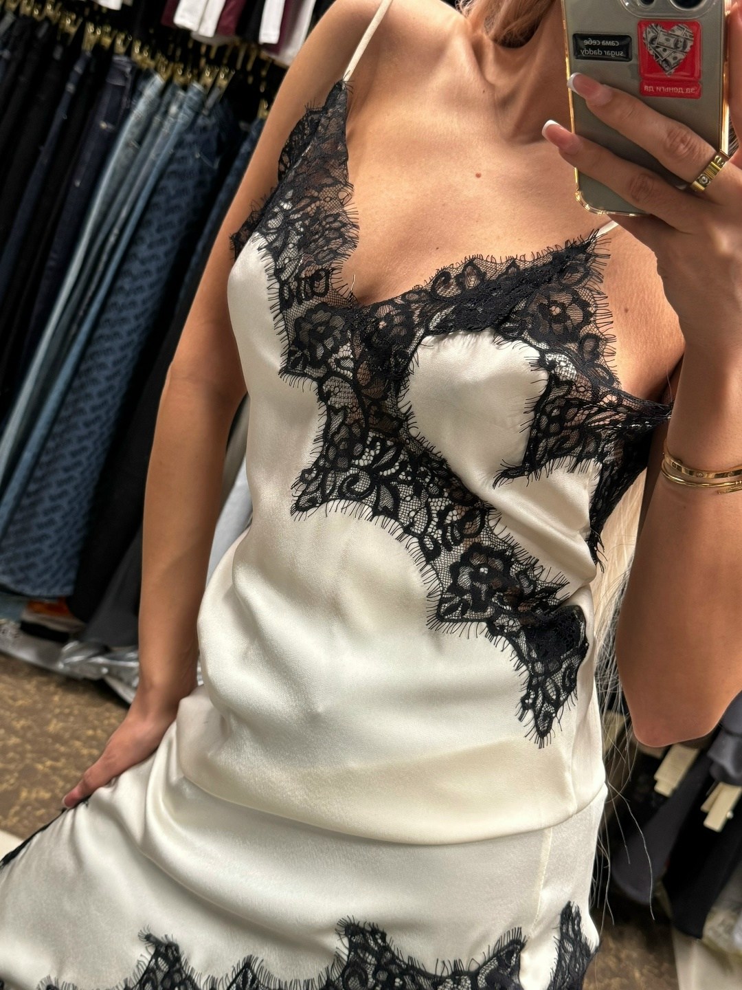 майка с кружевами,топ с кружевом,топ шелковый с кружевом,стильное