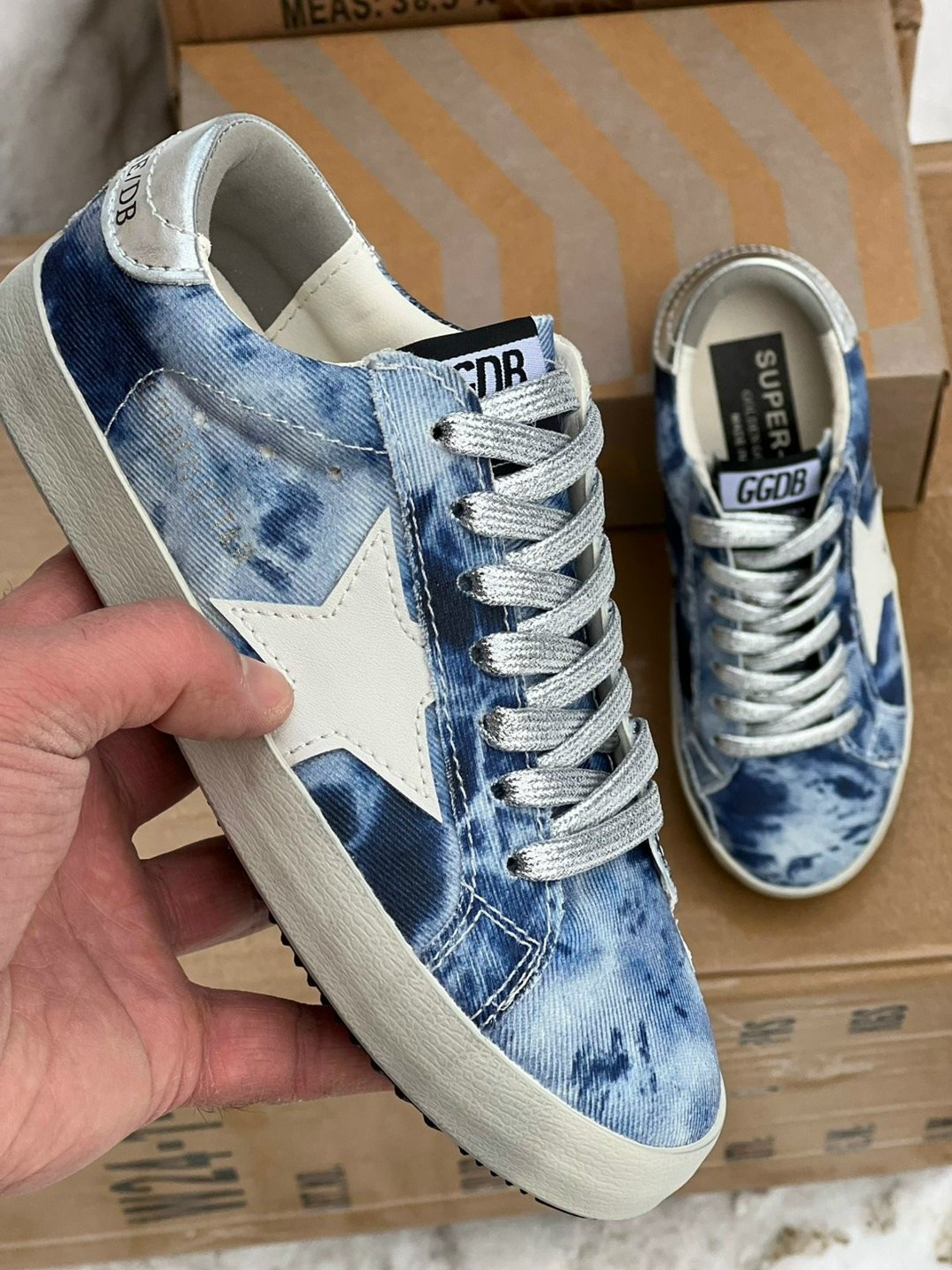 golden goose кеды,кроссовки golden goose,кеды golden goose deluxe brand blue star,кеды джинсовые golden goose,кроссовки golden goose superstar