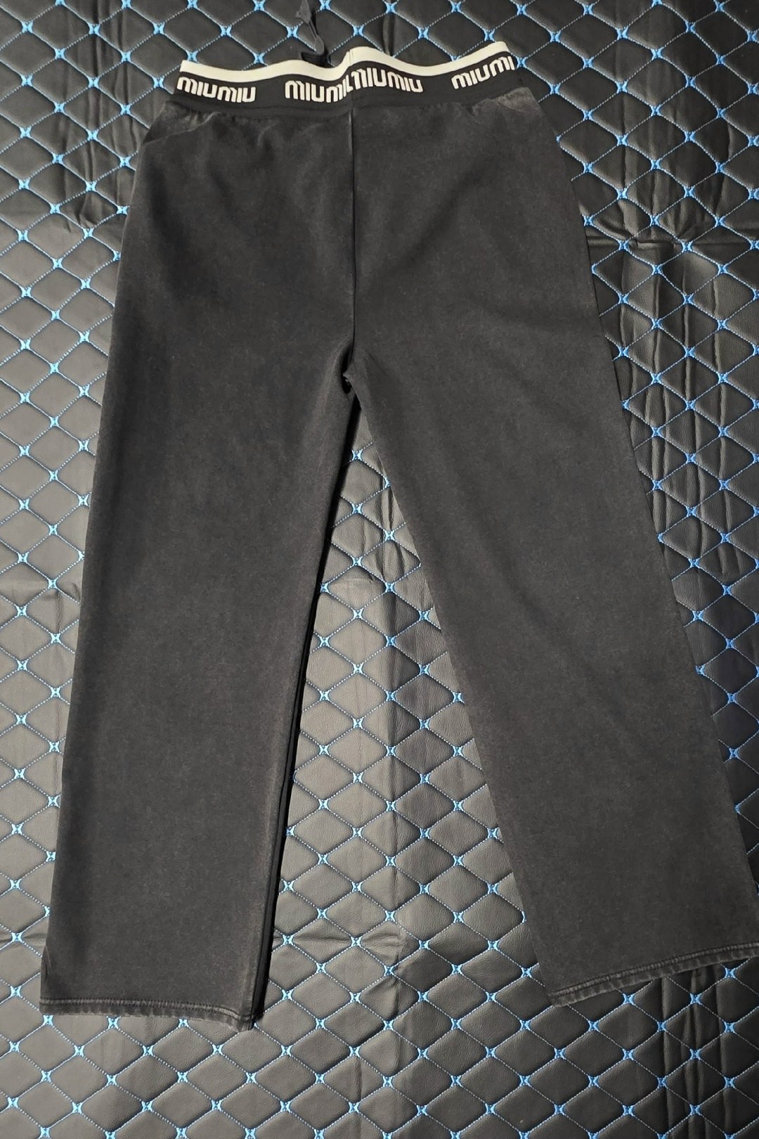 брюки джоггеры,широкие брюки,джоггеры женские,брюки спортивные,черные джоггеры