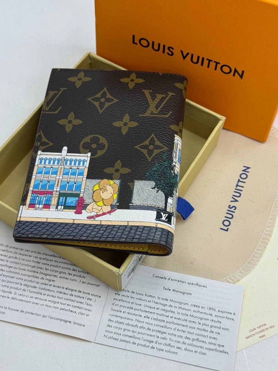 обложка на паспорт louis vuitton,женская обложка на паспорт louis vuitton,louis vuitton monogram passport cover,кожаная обложка для паспорта louis vuitton,louis vuitton кошелек
