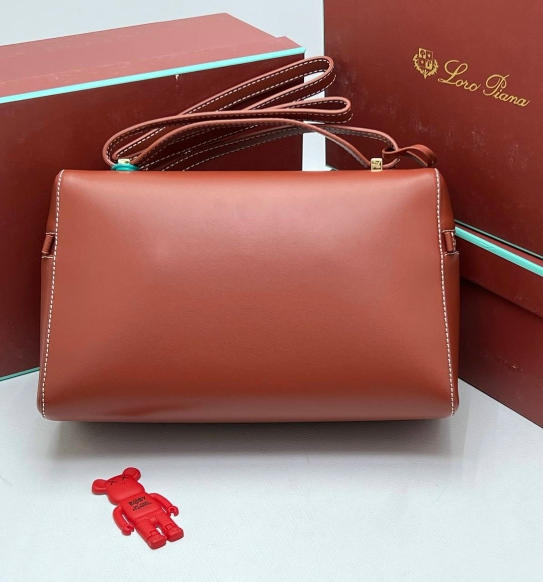 сумка loro piana,loro piana сумка на плечо,сумка,женская сумка,стильная сумка