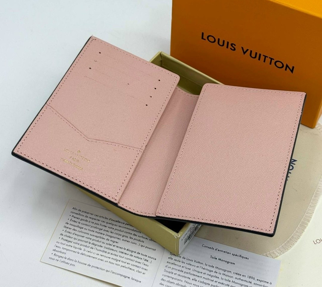 обложка на паспорт louis vuitton,обложка для паспорта louis vuitton 14 х 10см,обложка для документов louis vuitton,обложка для паспорта от louis vuitton с оригинальным принтом,кожаная обложка для пасп