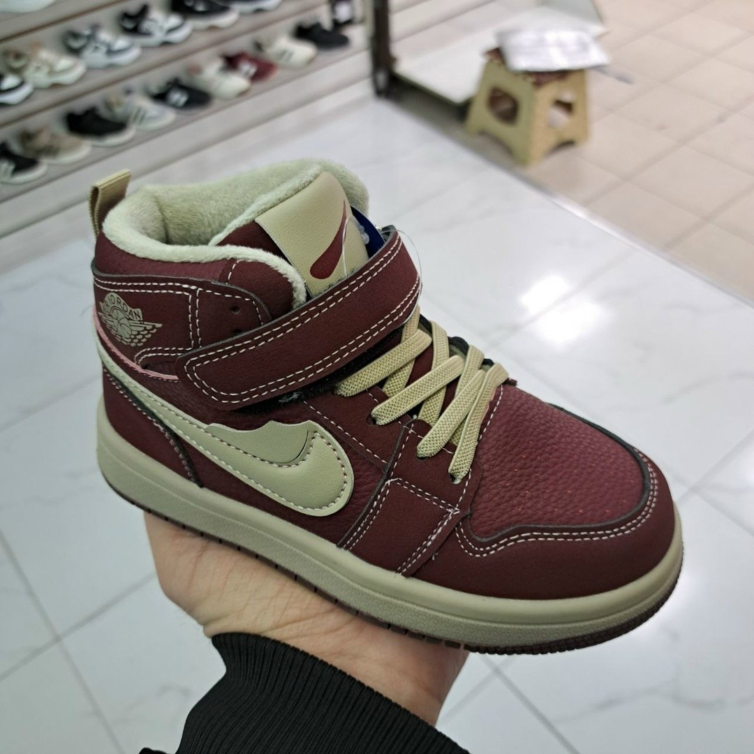 детская ,ботинки детские,,кроссовки детские высокие,высокие кроссовки