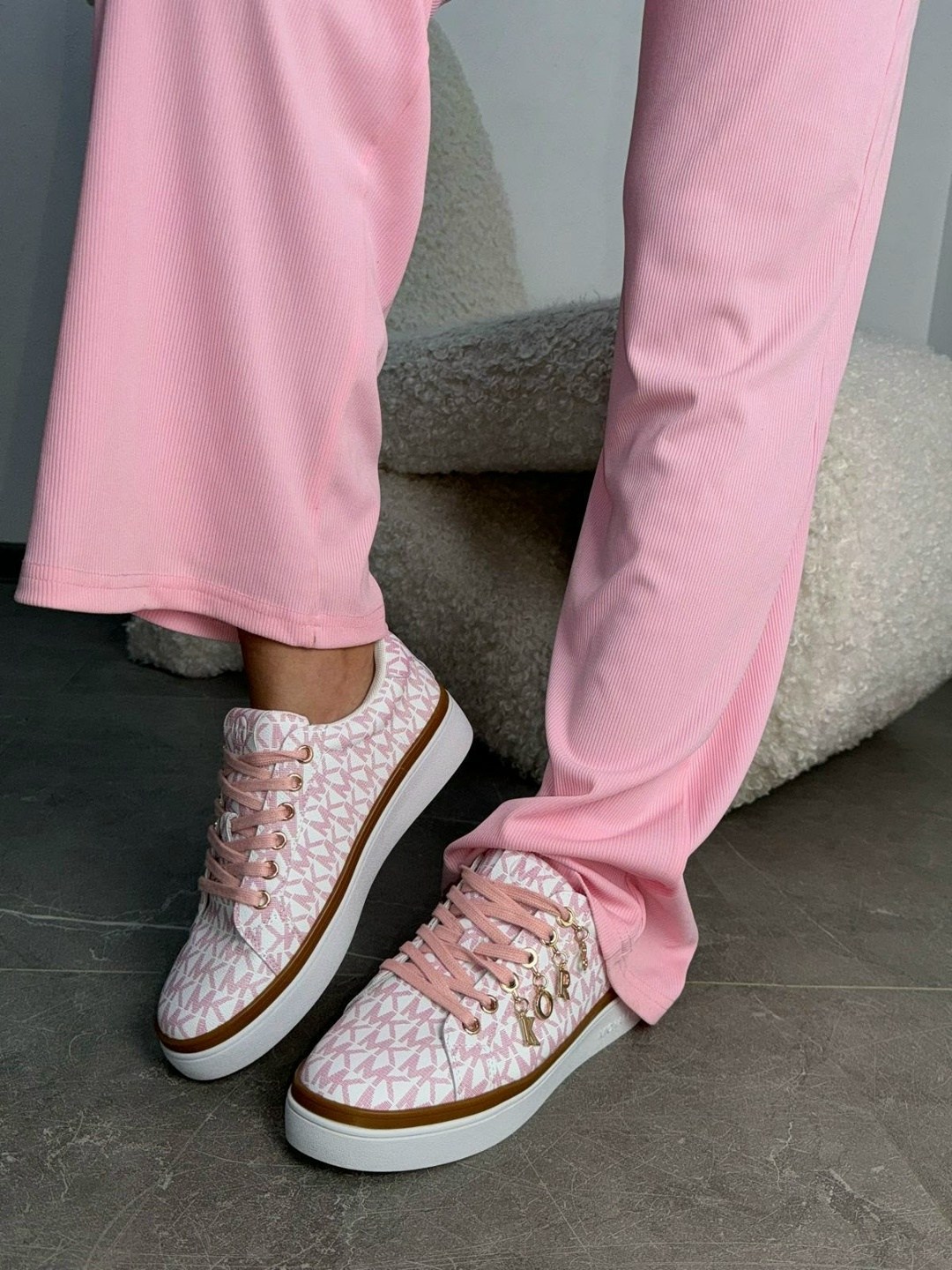 ,кеды женски,женские кеды,кеды розовые,женские кроссовки