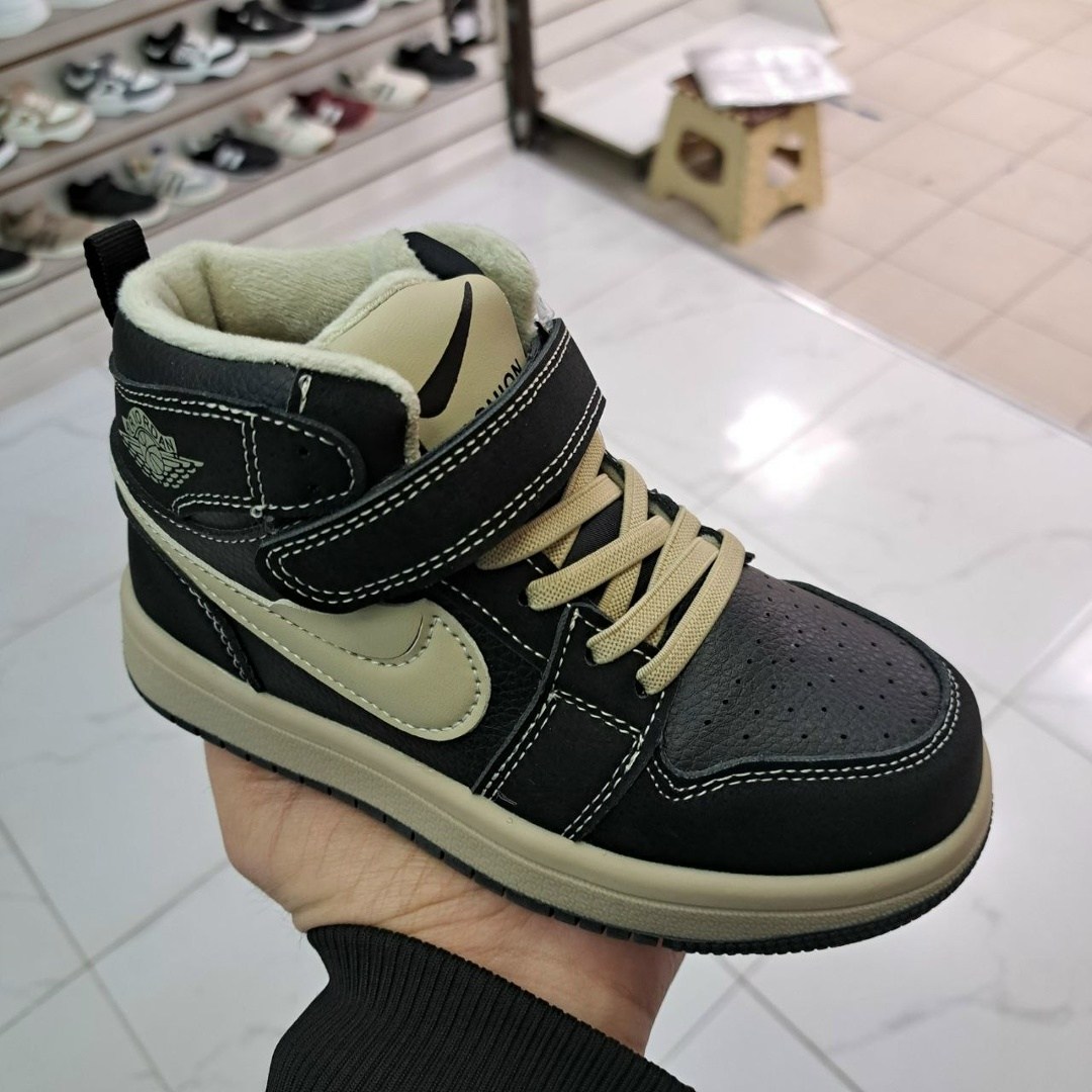 детская ,ботинки детские,,кроссовки детские высокие,высокие кроссовки