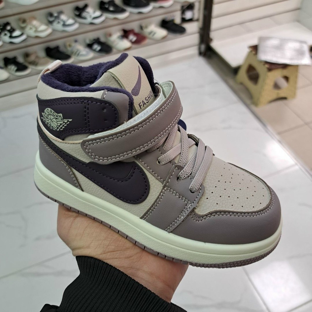 детская ,ботинки детские,,кроссовки детские высокие,высокие кроссовки