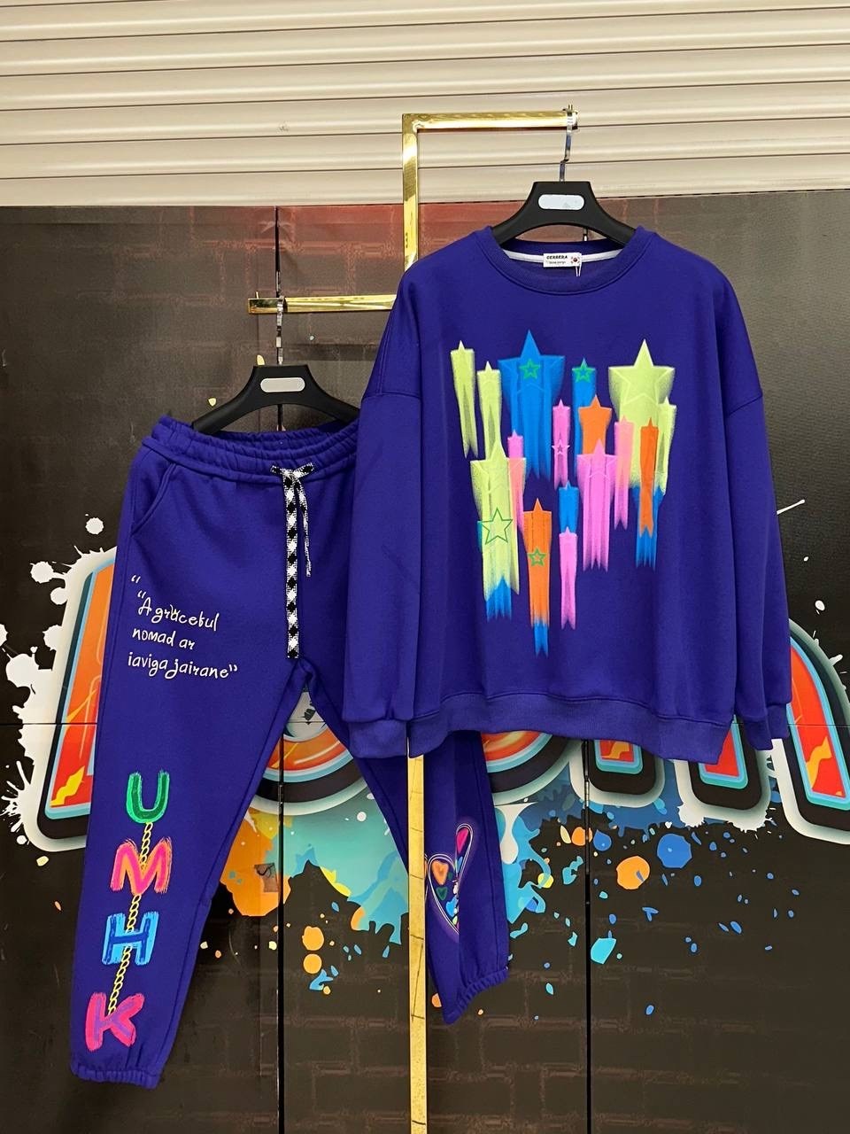 костюм спортивный женский,костюм женский,спортивный костюм,костюм стильный,повседневный спортивный костюм