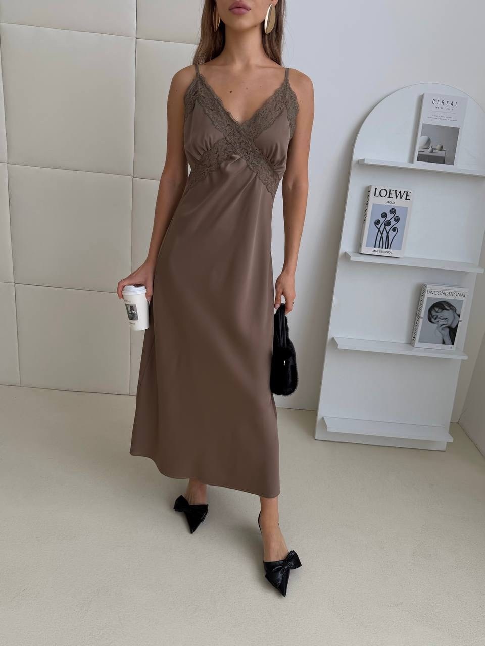 шелковое платье комбинация,платье комбинация,платье комбинация макси атласное,платье комбинация макси атласное lona,платье комбинация коричневое шёлк