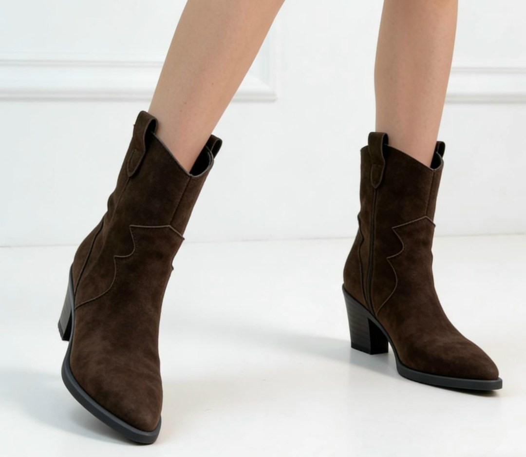 замшевые казаки,женская ,ботинки женские демисезонные казаки замшевые reversal,казаки замшевые эконика,замшевые ботильоны