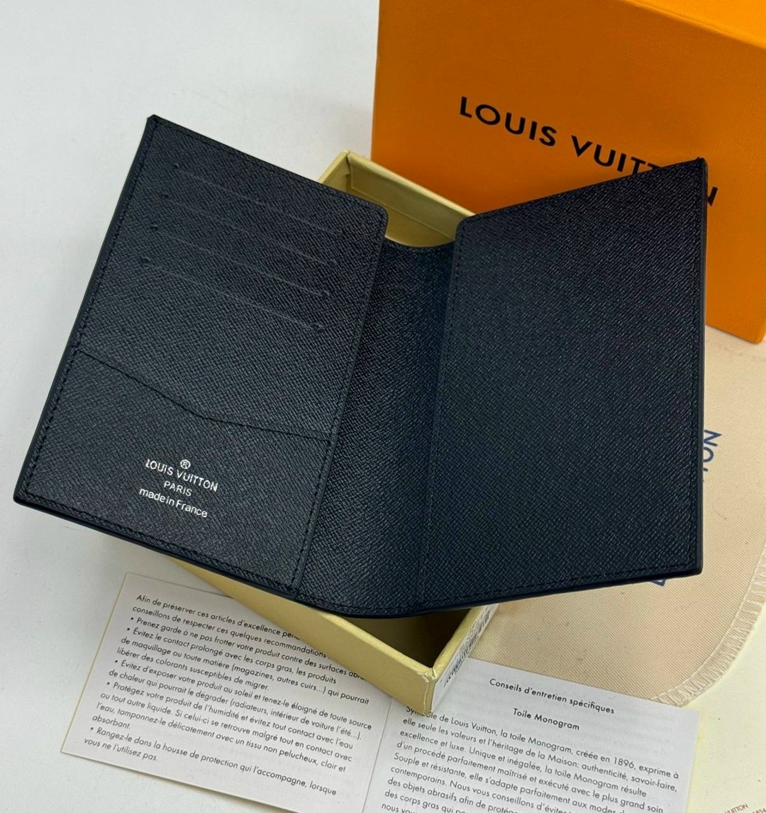 louis vuitton обложка на паспорт,женская обложка на паспорт louis vuitton,обложка на паспорт louis vuitton bms-138478,коричневая женская обложка на паспорт от louis vuitton,обложка на паспорт louis vu