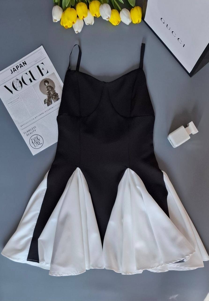 платье на бретельках,платья мини,платье черное,платье с бретелями,платье короткие