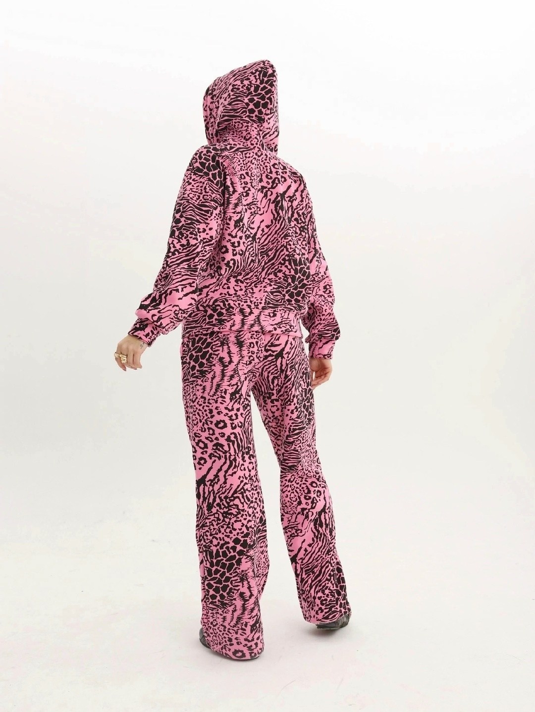 спортивный костюм с леопардовым принтом молнии barakat-mall,женские костюмы,леопардовые костюмы,костюм с брюками,спортивный костюм с леопардовым принтом молнии от бренда barakat-mall