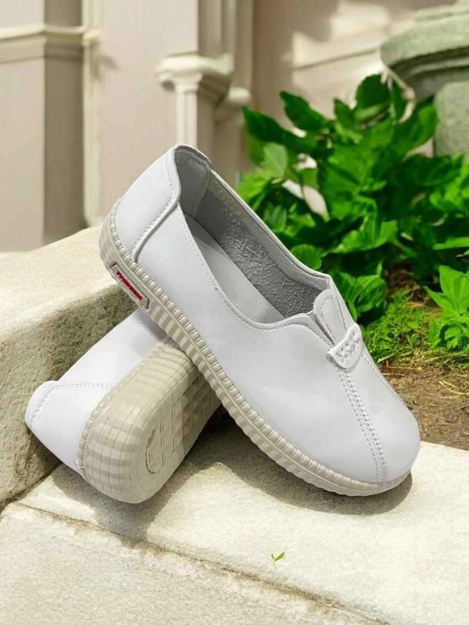 ,медицинская  марко,терволина белые мокасины,белые мокасины фирмы экко,мокасины