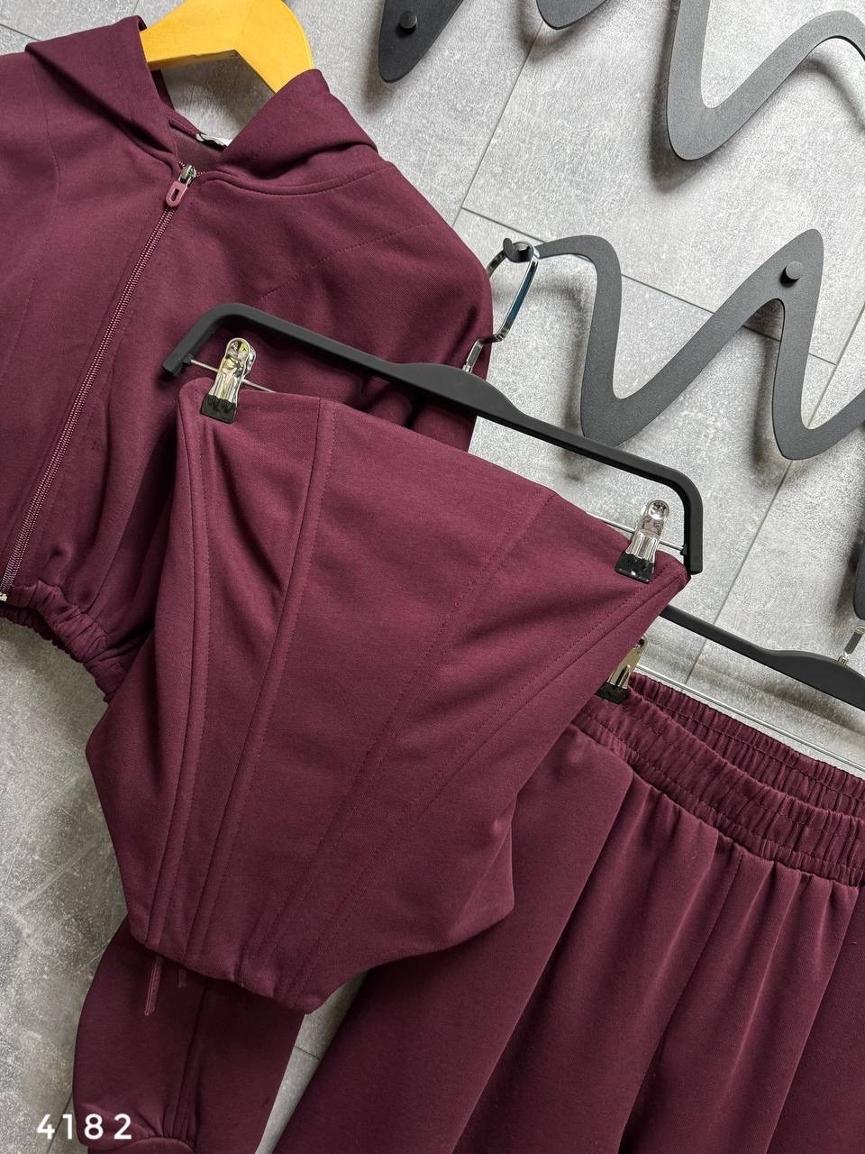 костюм тройка женский,брючный костюм,женский костюм,спортивные костюмы,женский спортивный костюм