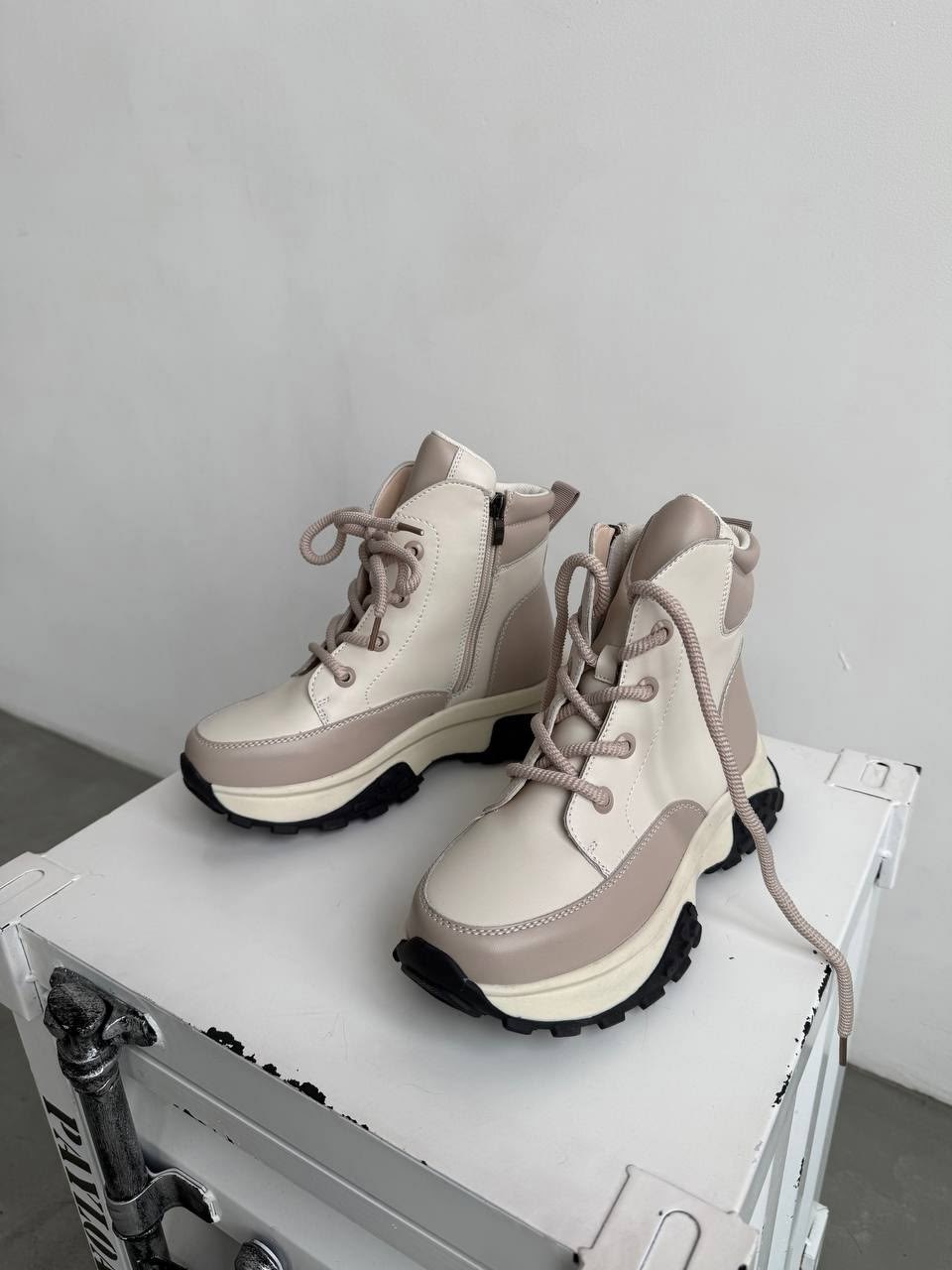 ,ботинки asos design бежевые,женские кроссовки,ботинки женские,зимние женские кроссовки