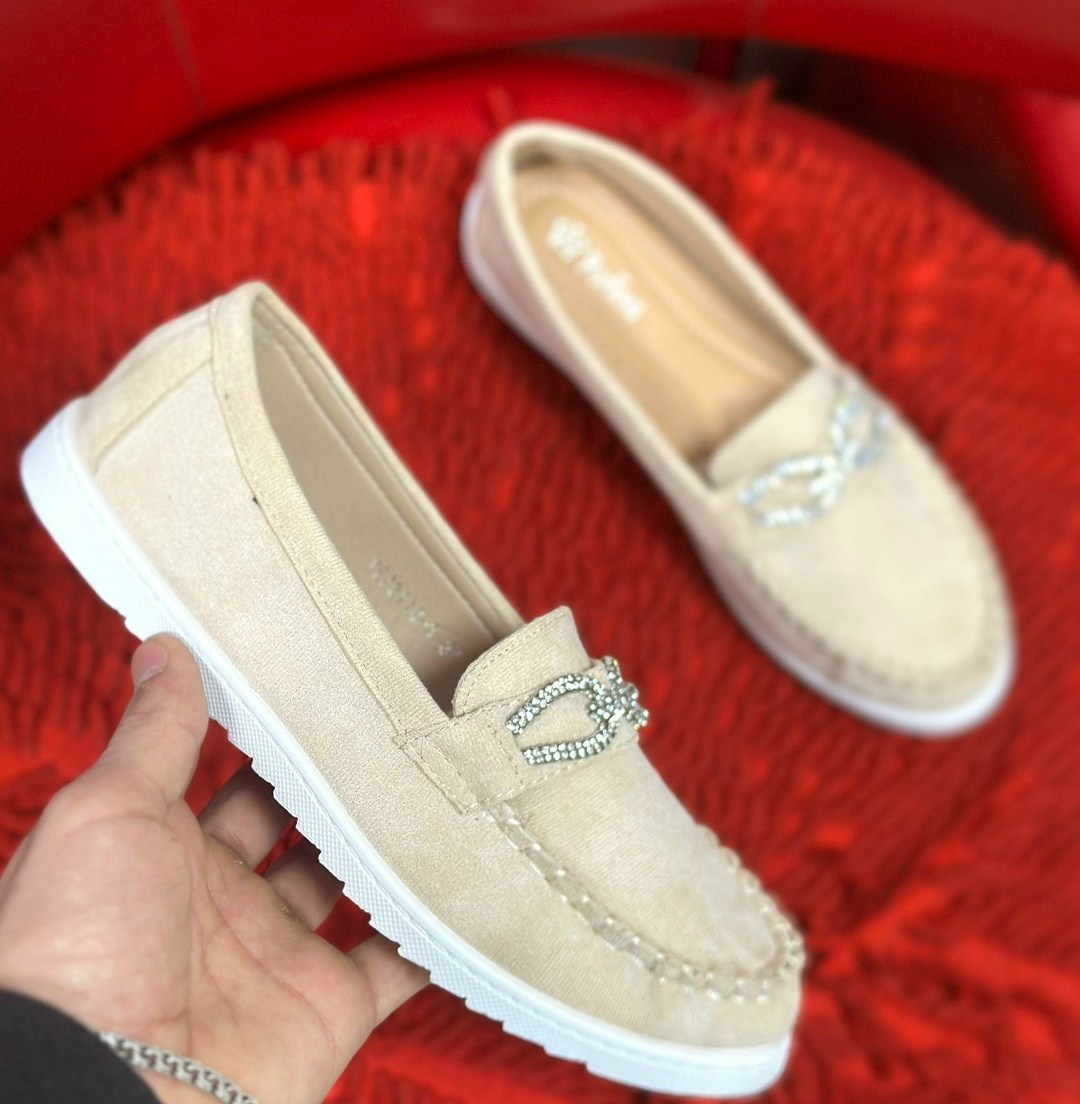 ,женские мокасины,лоферы loro piana женские,мокасины италия женские,мокасины женские бежевые