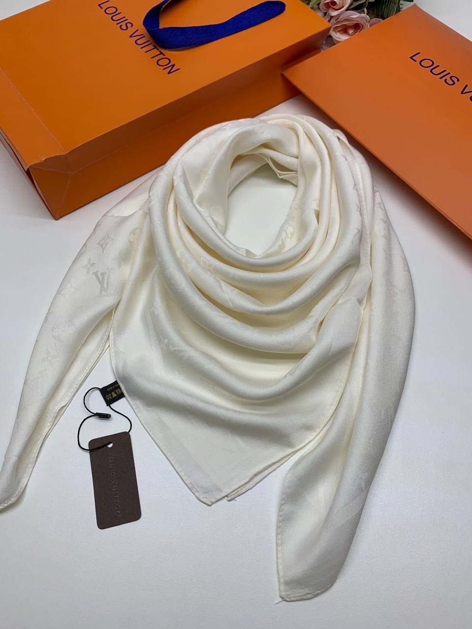 платок louis vuitton wildberries,шелковый однотонный платок,шарф женские,шарф платок тонкий,платки и шарфы