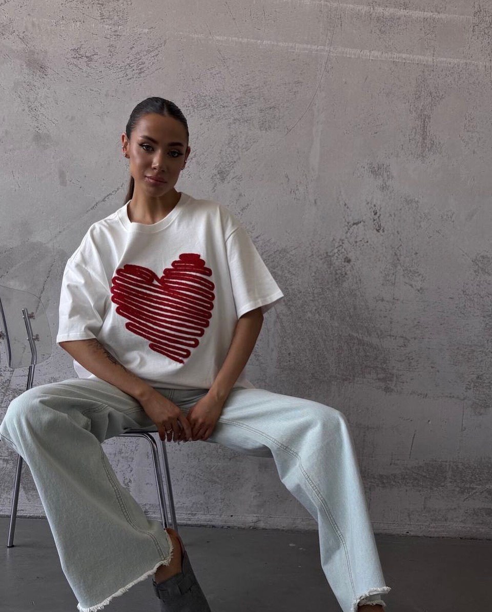 футболка оверсайз с,стильная футболка,стильная футболка оверсайз,футболки женская оверсайз,женская футболка