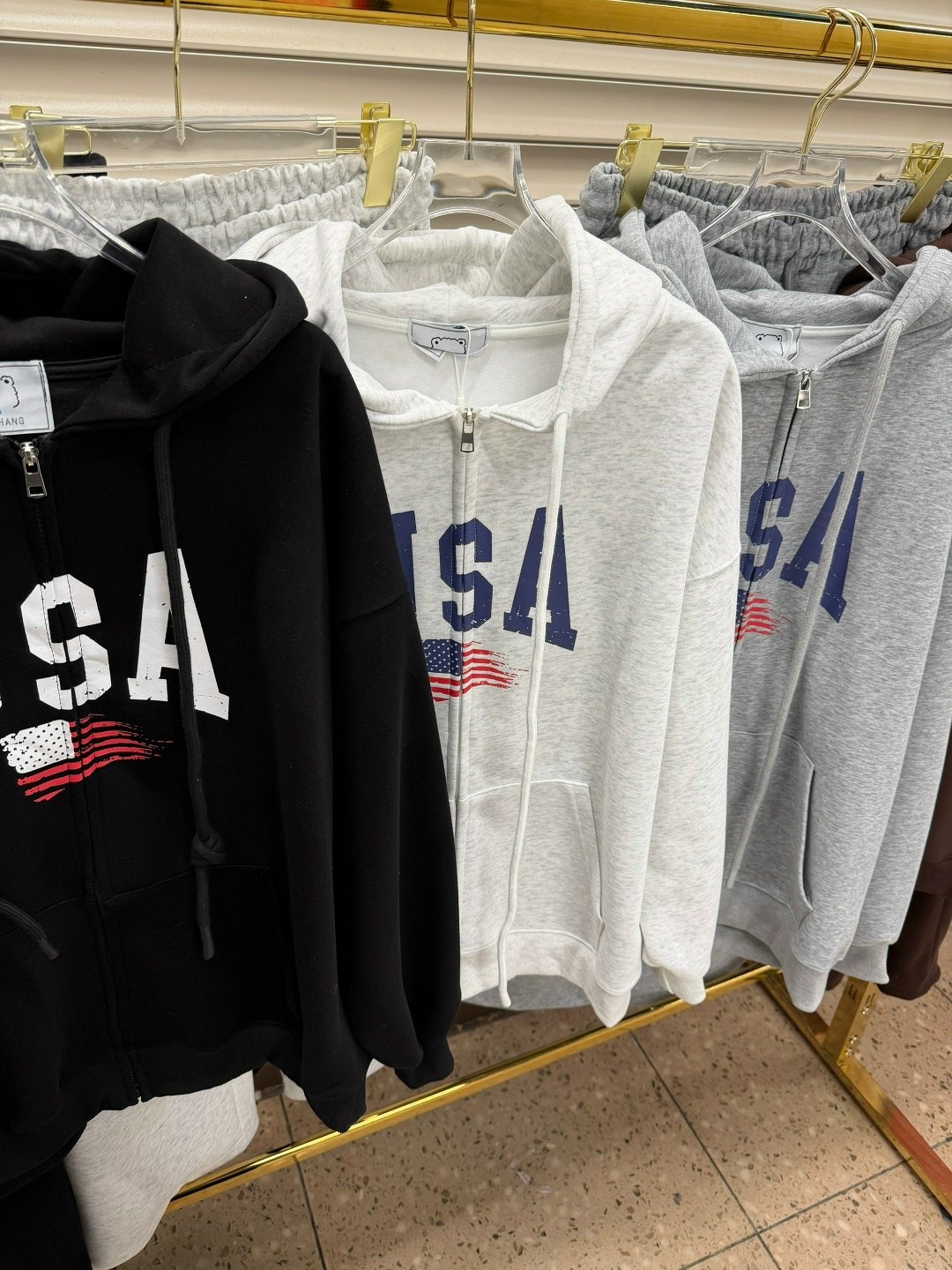 спортивный костюм gap,женский спортивный костюм на флисе,спортивные костюмы на флисе,спортивный костюм,костюм на флисе