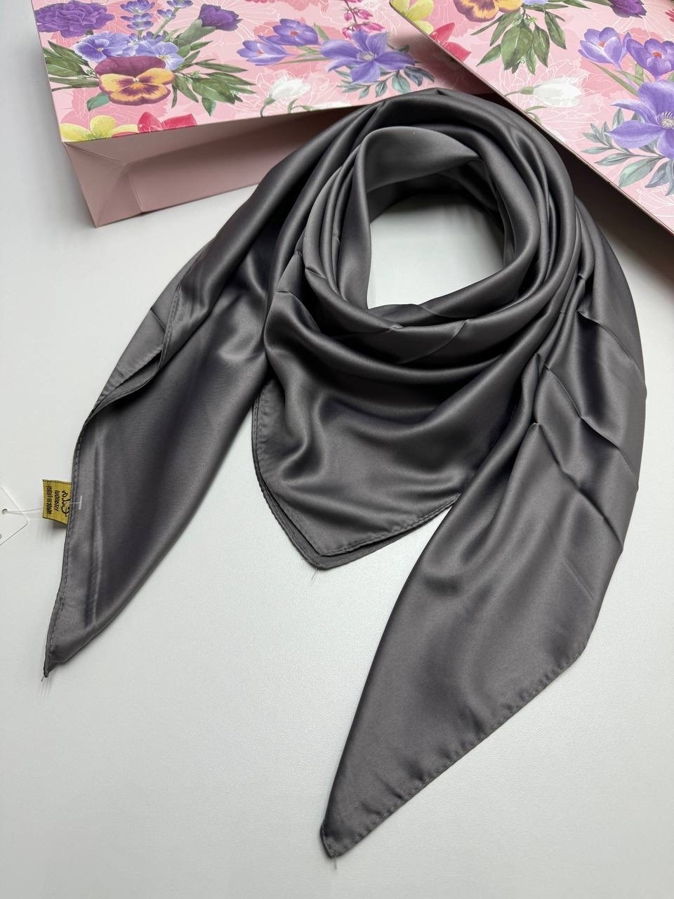 платки шелковые,платок женский однотонный,шелковый платок 100х100,платки шейный,платок диор черный