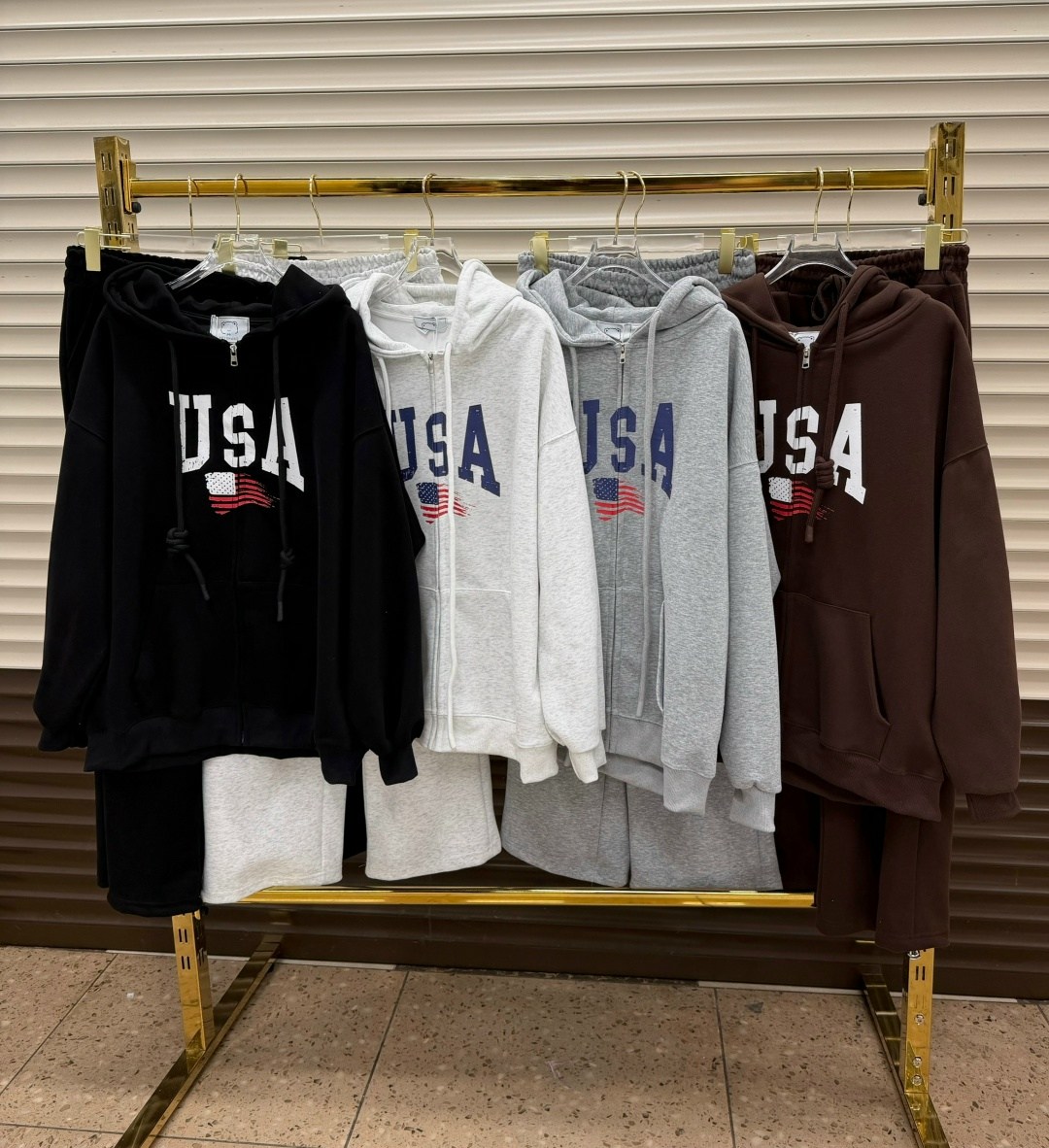 спортивный костюм gap,женский спортивный костюм на флисе,спортивные костюмы на флисе,спортивный костюм,костюм на флисе