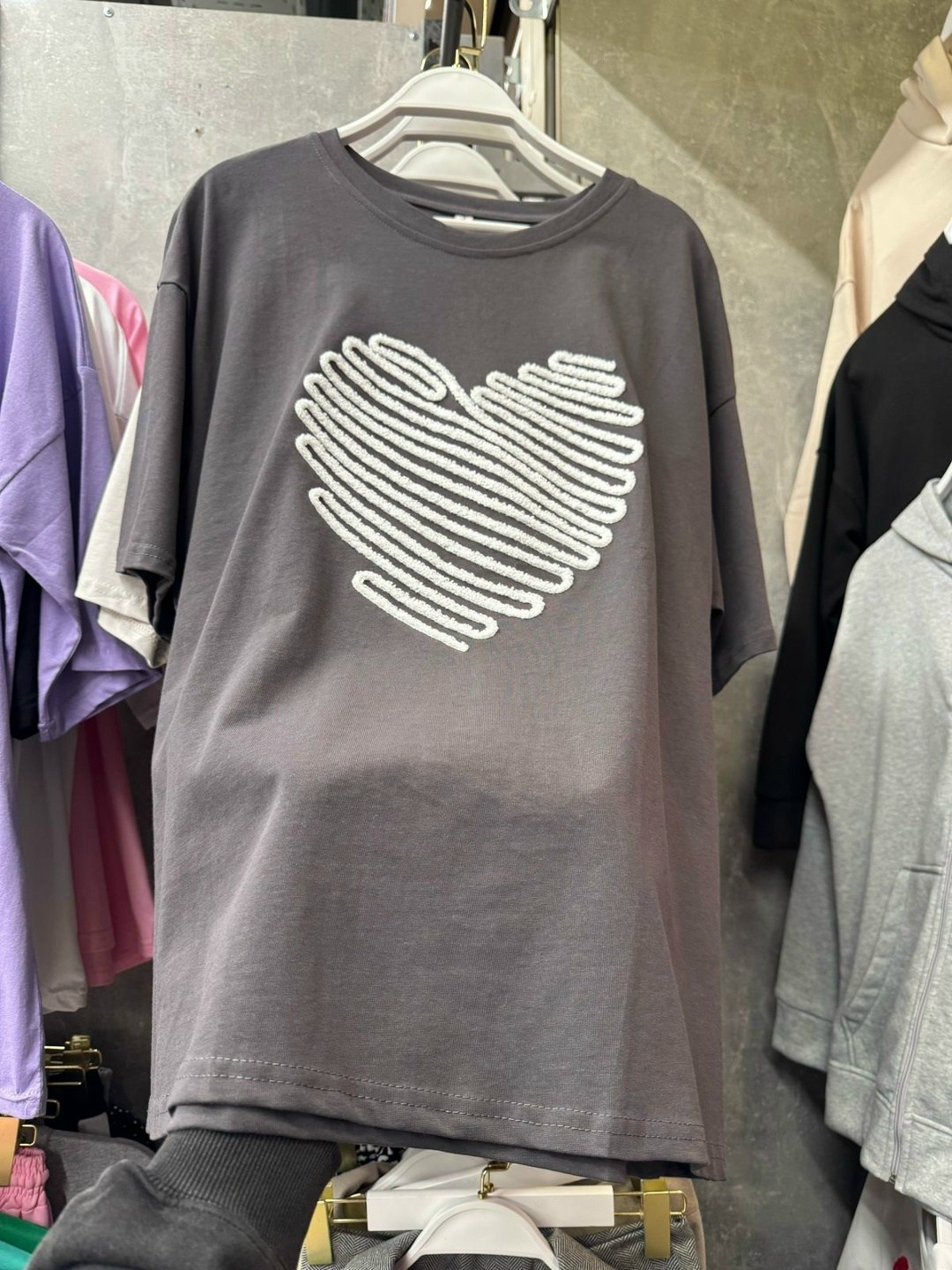 футболка оверсайз с,стильная футболка,стильная футболка оверсайз,футболки женская оверсайз,женская футболка