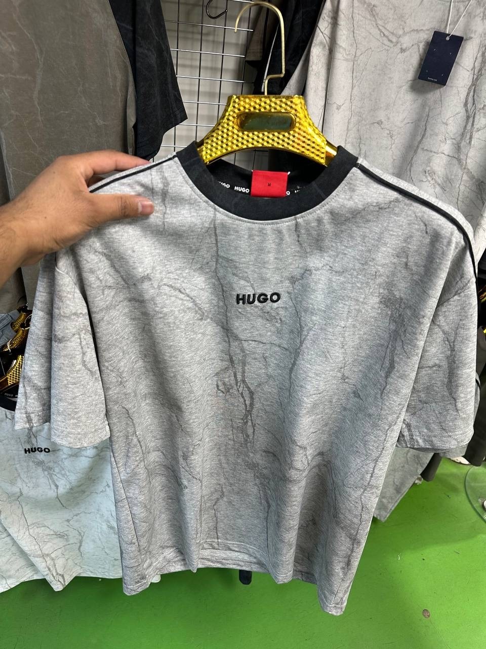 hugo hugo boss куртка,hugo boss куртка,куртка hugo,спортивный костюм hugo boss на флисе,hugo boss бирки