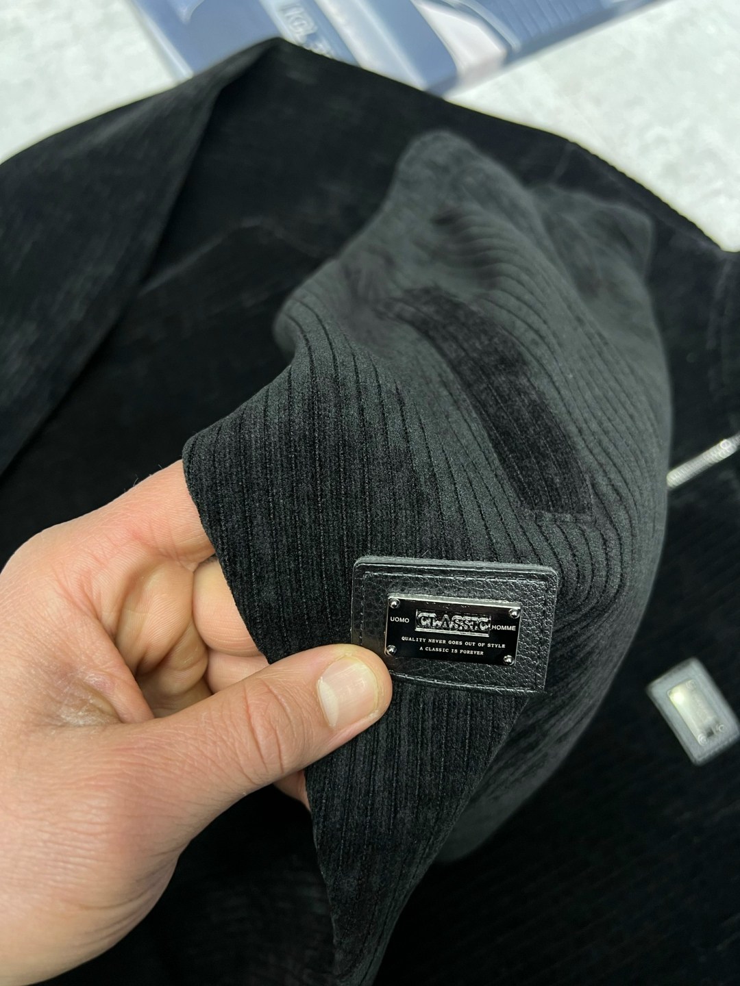 вельветовые костюмы,велюровый костюм,велюровый костюм мужской billionaire,версаче спортивный костюм мужской велюровый,спортивный костюм из вельвета мужской