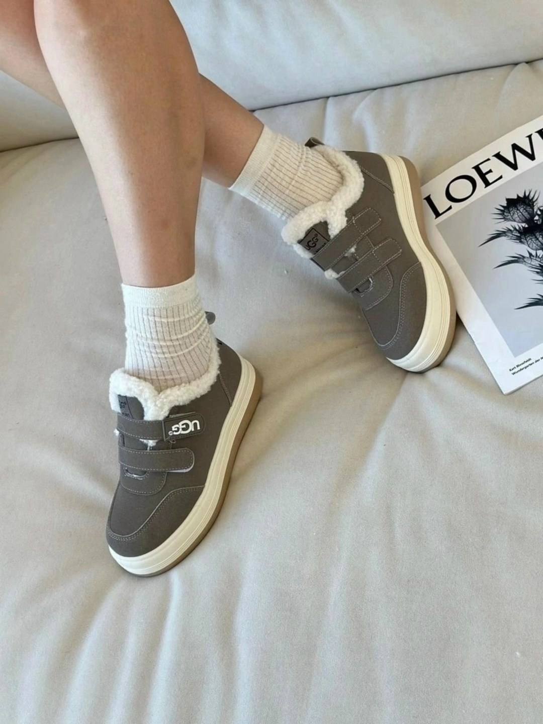 ,женская зимняя ,кроссовки женские зимние,зимние женские кроссовки на плоской подошве,кеды женские зимние