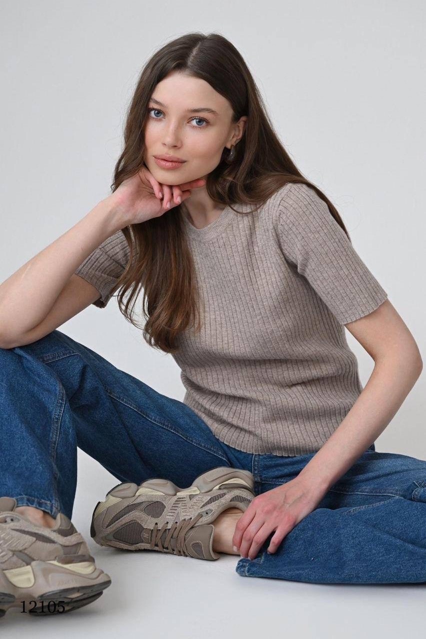 джемпер голубой,брюки джинсовые,голубые джинсы,прямые джинсы,прямые джинсы женские