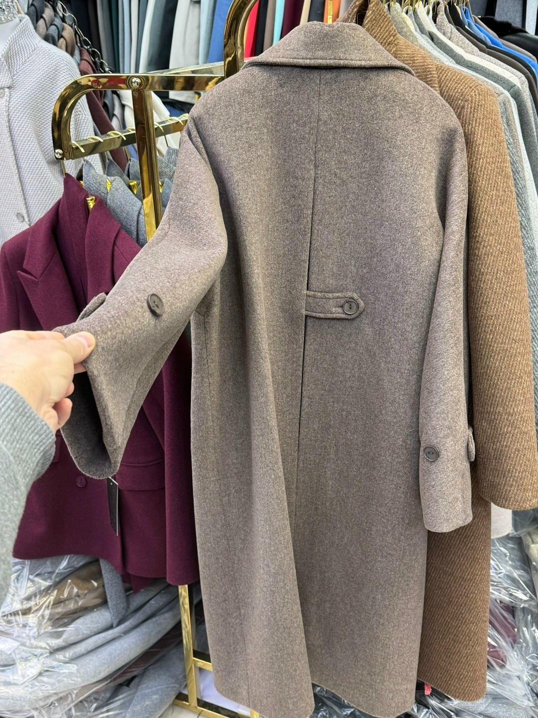 двубортное кашемировое женское пальто средней длины,шерстяное пальто,женское серое пальто,женское пальто,пальто lanmrem женское шерстяное в минималистском стиле