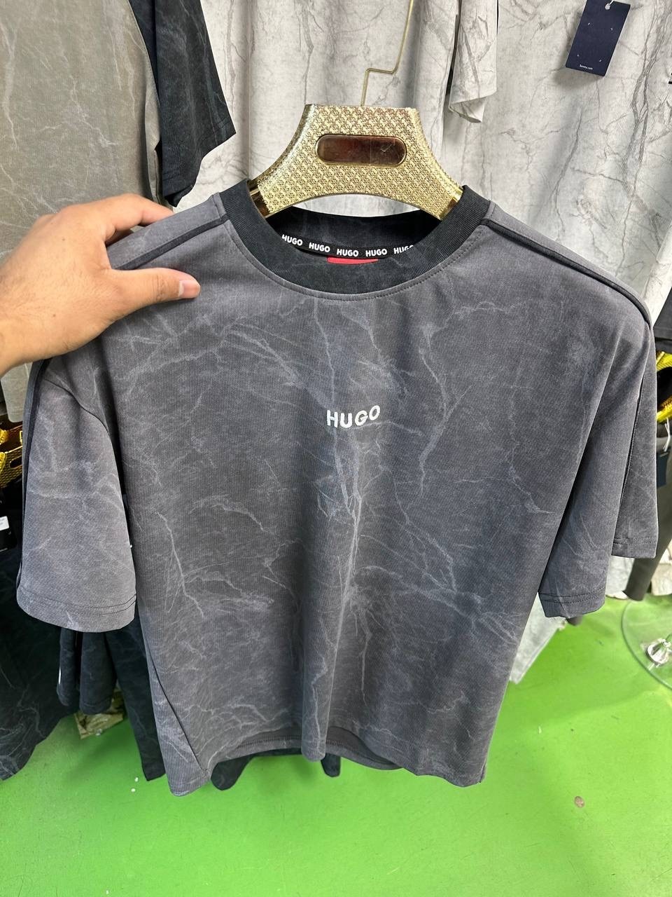 hugo hugo boss куртка,hugo boss куртка,куртка hugo,спортивный костюм hugo boss на флисе,hugo boss бирки