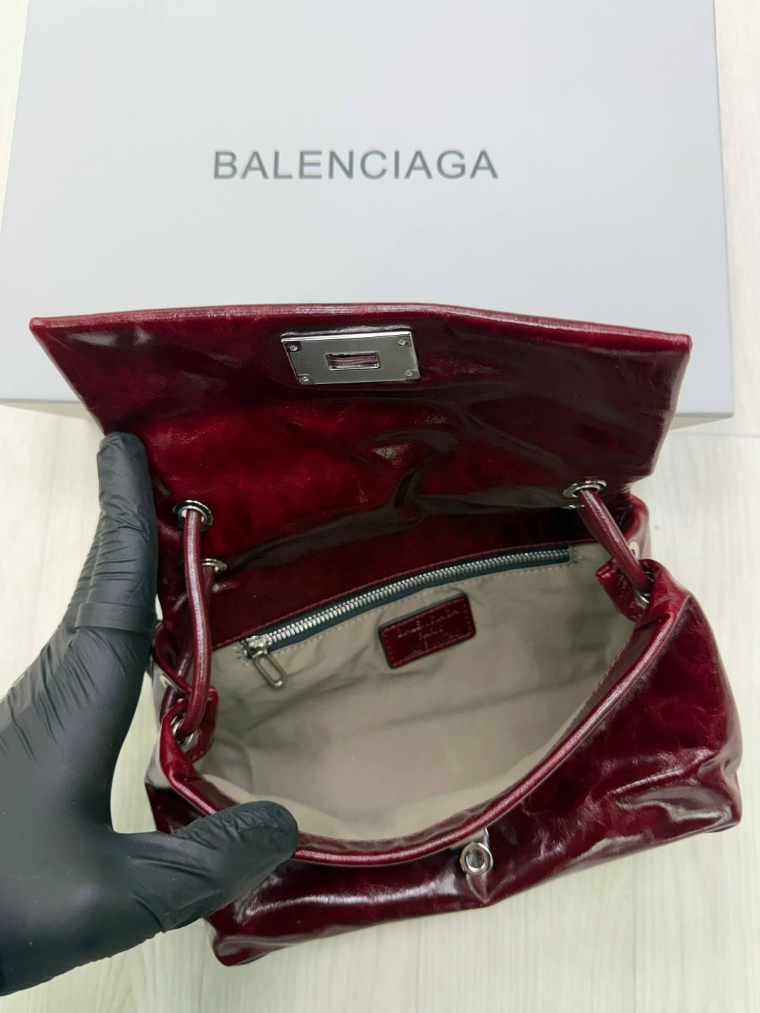 сумка balenciaga,сумка через плечо в стиле balenciaga,сумка женская balenciaga,сумка на плечо balenciaga,баленсиага сумка
